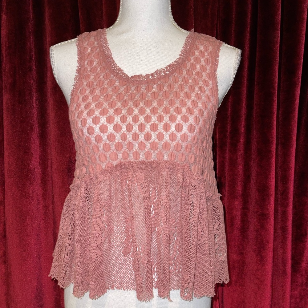 Stretchy lace top